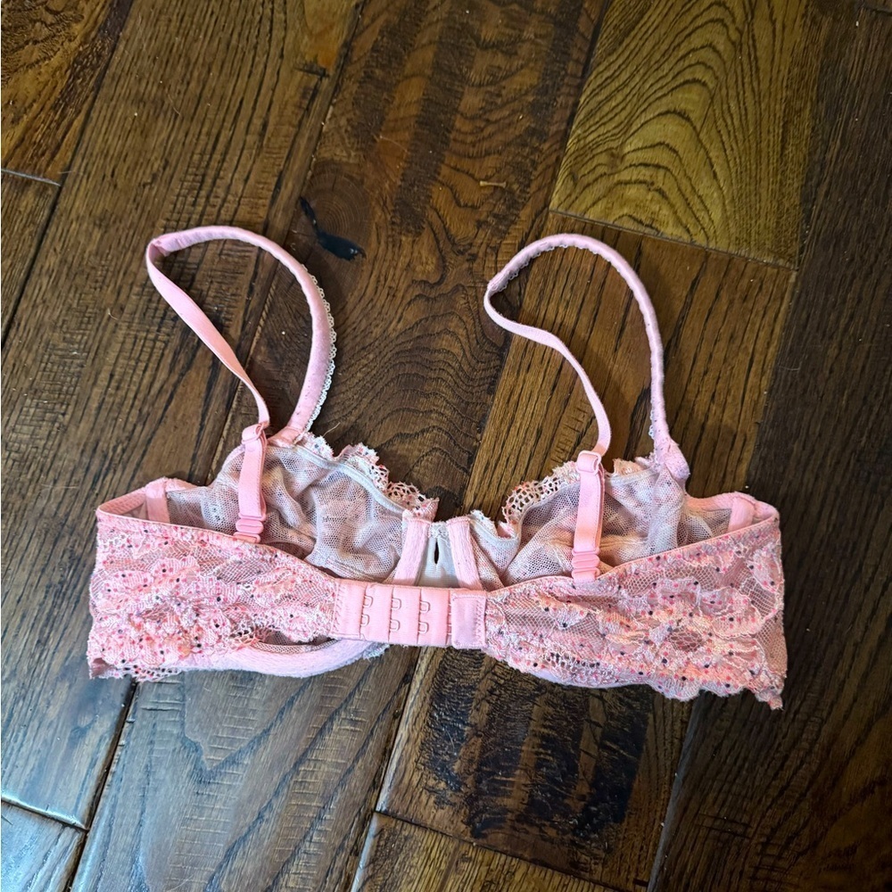 Victoria Secret Body By Victoria Unlined Demi Pink Lace Bra - Picture 2 of 5